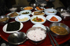갈치구이, 구운김…둥근상 정겨운 밥상
