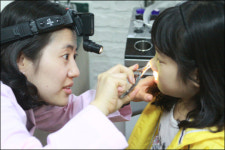 시지봄연합청소년소아과 | [구미옥계동 봄소아과-봄연합소아청소년과]콧물 달고 살면 알레르기 비염, 치료는?