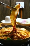 얼큰한 김치찌개에 밥 한 그릇 뚝딱