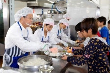 남유진 구미시장, 송정초등학교급식 만족도 점검 나서