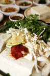 [별미순례]“초당두부 한 모로 웰빙 맛보세요”
