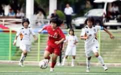 <제8회 통일대기>강릉경포여중 ‘우승만 남았다’