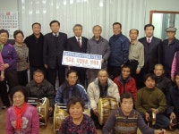 “풍물도 배우고 선물도 받고”