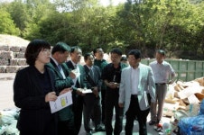 [포토뉴스]시의회 산업경제위 자원재활용센터 점검