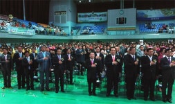 “모두가 행복한 세상 함께 만들어요”