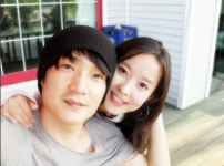 탤런트 김정현, 리포터 김유주와 웨딩마치…“3번 만나 결혼 결심”