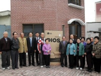 [포토뉴스]농협 춘천시지부 충효경로당 가전제품 전달