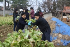 [포토뉴스]동인병원 석교1리 방문 봉사