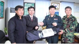 [포토뉴스] 두촌면 화룡회 성금·성품 전달