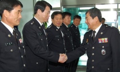 [포토뉴스] 김상철 동해지방해양경찰청장 속초해양경찰서 방문