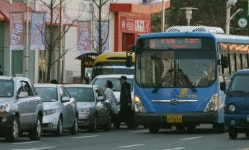 [포토뉴스] 혼잡한 홈플러스 진입로