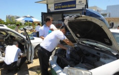 [포토뉴스]“휴가 떠나기 전 차량 무상점검 받으세요”