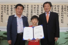 [포토뉴스]함께사는 강원세상 장학금 전달식