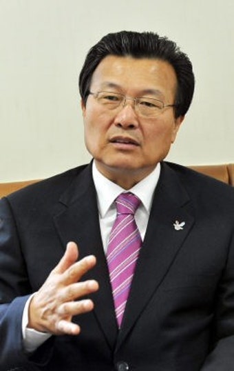 [인터뷰]이근식 정무(경제)부지사