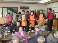 [포토뉴스]속초세무서 급식봉사