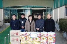 [포토뉴스]설맞이 희망물품 전달
