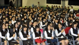 [포토뉴스]유봉여고 아시안 팝스 오케스트라 초청공연 관람