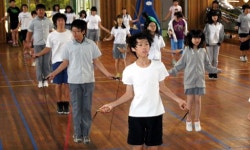 “줄넘기로 스트레스도 풀고 학습효과도 높여요”