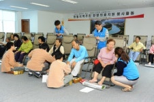 [영월]쌍용양회 영월공장·사암한방의료봉사단 한방 의료지원