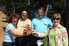 [포토뉴스]“송이 보물을 찾았어요”