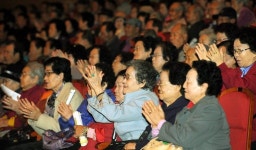 [포토뉴스]춘천실버예술단 정기공연