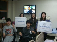 [포토뉴스]삼척시 청소년수련관 청소년참여위원회 연말선물 전달