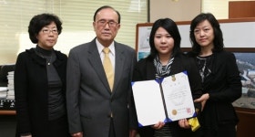 생활 어려운 학우들 위해 장학금 쾌척