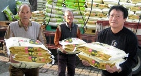 [포토뉴스]태백오투개발(주) 사랑의 쌀 전달