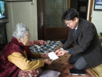 [포토뉴스]세린식품 저소득가구에 후원금 전달