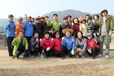 김진태 국회의원 인삼농가 일손돕기