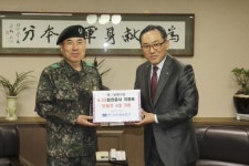 [포토뉴스]참전용사 돕기 보청기 전달