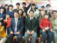 청각장애 학생 생일파티 열어주는 외국인 천사들