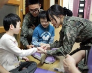 [화천]육군 7사단 위문품 전달 27사단 재능기부