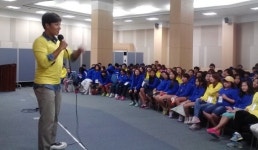 [포토뉴스]빙상선수 김동성 도암초교생 대상 특강