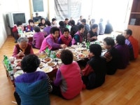 [포토뉴스]성남전통시장 상인회 경로잔치