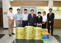 [포토뉴스]강원대 복지시설 위문