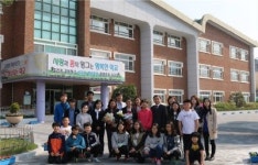 [포토뉴스]문막초 필리핀 교사 환영식