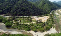 [횡성]계곡·호수 함께 즐기는 오토캠핑장