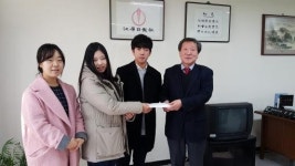 [포토뉴스]동명중 불우이웃돕기 성금 전달