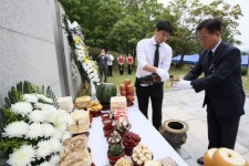 [포토뉴스]철원군 현충일 추념행사