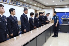 [포토뉴스]영월경찰서 하반기 인사발령자 간담회