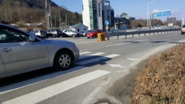 [춘천]칠전동 인도 없는 횡단보도 `위험