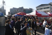 [양구]손님 행렬에 상인들 모처럼 웃음꽃
