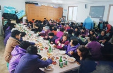 [포토뉴스]폐비닐 판매 수입금으로 경로잔치