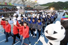 [횡성]`하나된 강원 선보인 이색 개막식