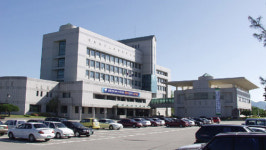 회식중 직원에게 술병 던진 도교육청 간부공무원 논란 확산