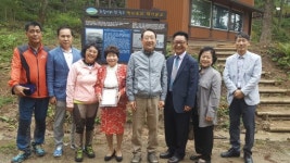 [횡성]화전민 아이 가르치던 20대 여교사 50년만에 제자들과 감격의 상봉