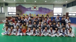 [포토뉴스]3·1절 건강달리기-백도태권도전문도장