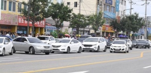 [강릉]대로변 3중 주차 혼잡에도 단속 손놓은 행정