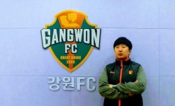 레전드 박지성 입단 거부한 `강원FC 전력분석관 화제